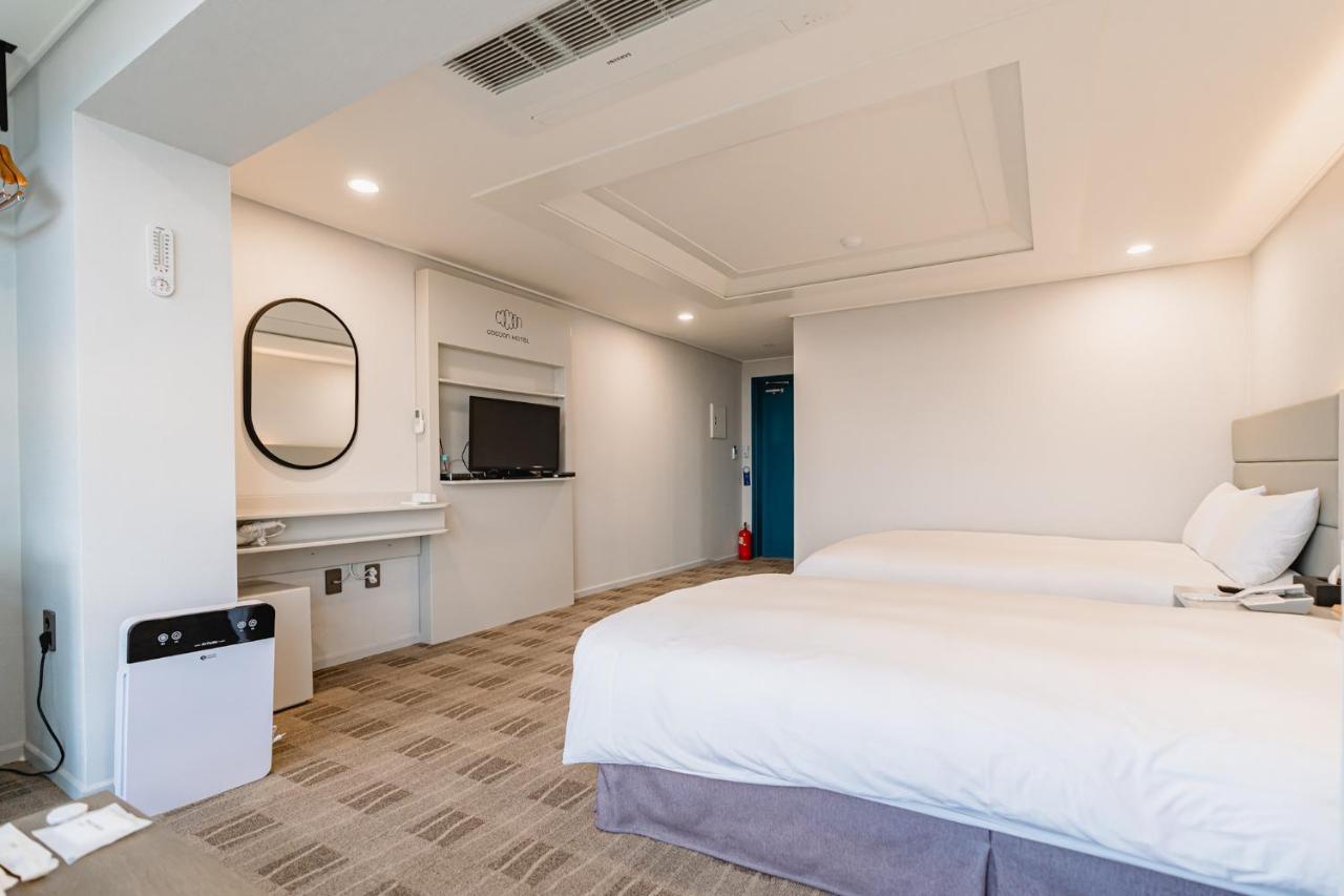 Cocoon Hotel Чеджудо Экстерьер фото
